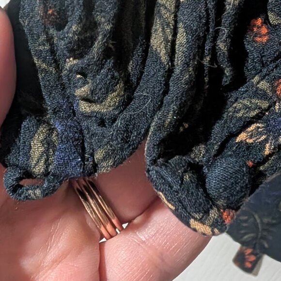 Ag Adriano Goldschmied | Savannah Floral Tie Neck Top - Picture 8 of 9